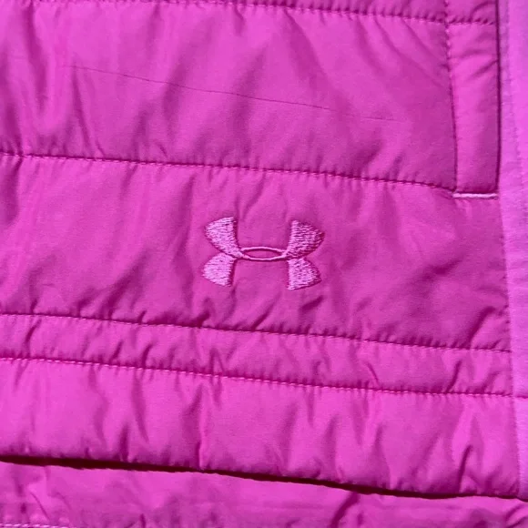 Under Armour - Picture 4 of 10